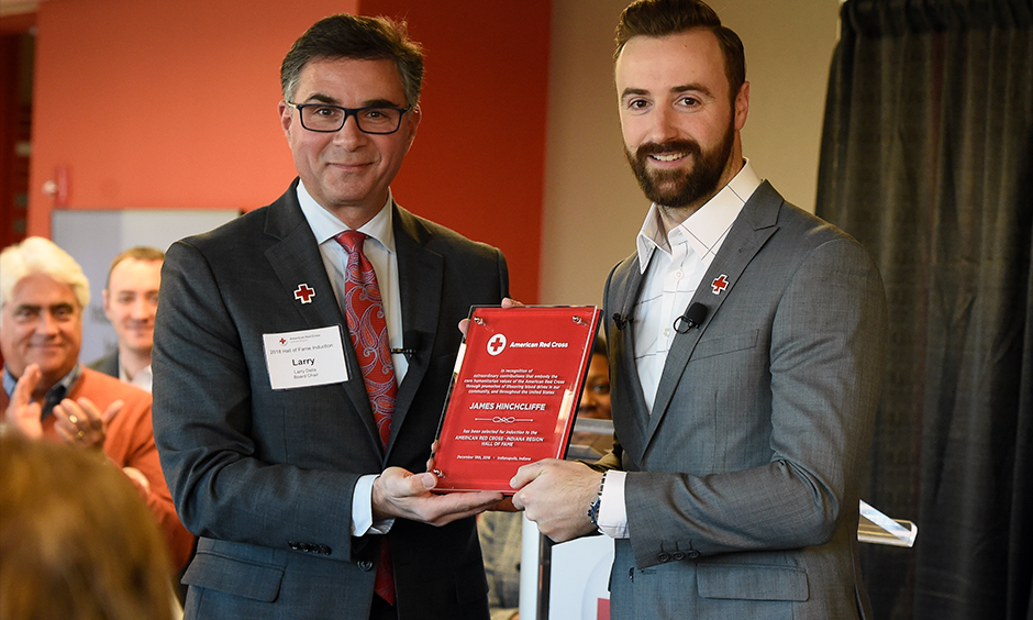 James Hinchcliffe and American Red Cross - Indiana Chapter Board Chairman Larry Delia